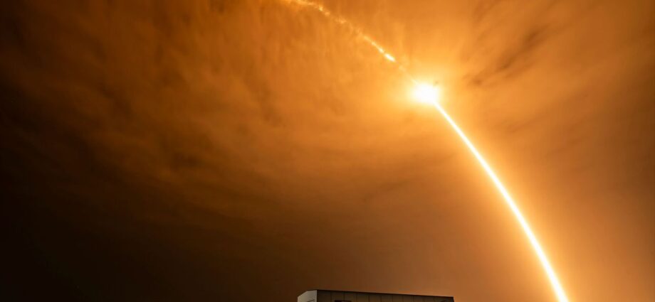 SpaceX launches flight-proven rocket for 600th time, sending Starlink satellites to orbit