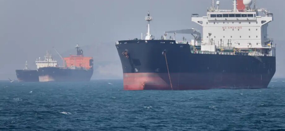 Oil traders warn market is close to running on empty as Hormuz shuts again