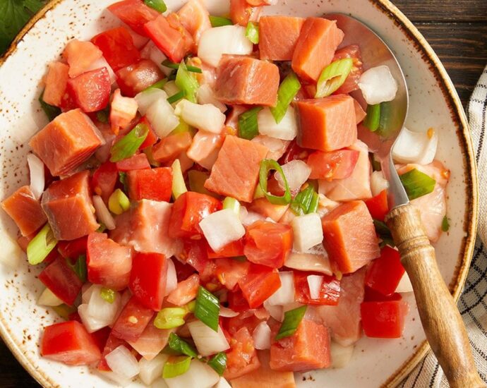 Lomi Lomi Salmon