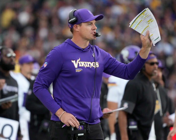 Stock Up, Stock Down: 5 Players Impacted by First Vikings Preseason Game