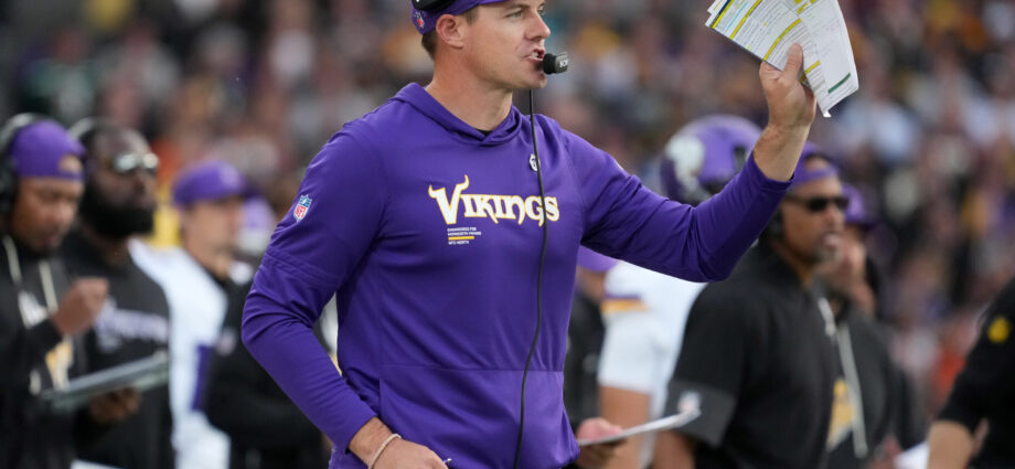 Stock Up, Stock Down: 5 Players Impacted by First Vikings Preseason Game