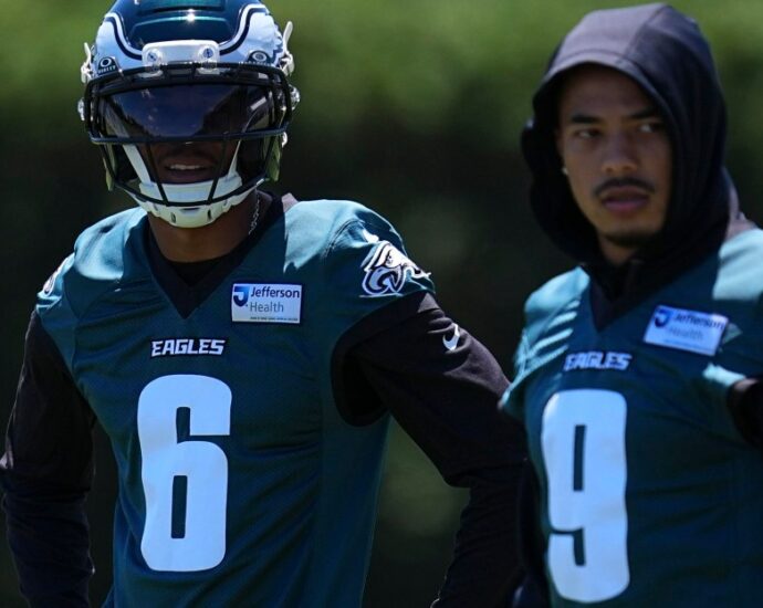 Eagles Training Camp Practice Notes: Positive signs from DeVonta Smith and Makai Lemon
