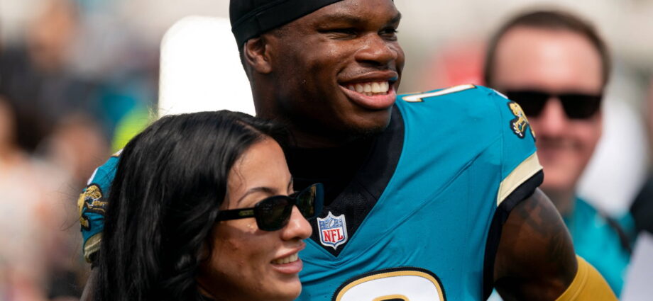 “He’s MY Child”: Travis Hunter’s Wife Leanna Lenee Fires Back at Criticism Over Showing Kid on Social Media