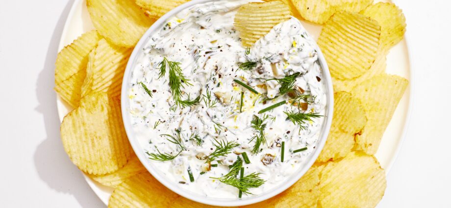 Easy Dill Pickle Dip Recipe