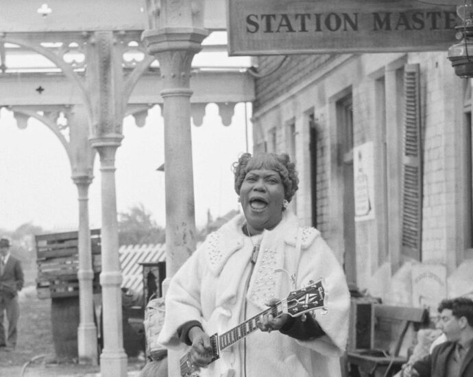 “She entranced audiences and inspired untold numbers of blues-loving players from across the pond, like Eric Clapton and Keith Richards”: Sister Rosetta Tharpe’s epochal performance at an English train station paved the way for the blues-rock revolution