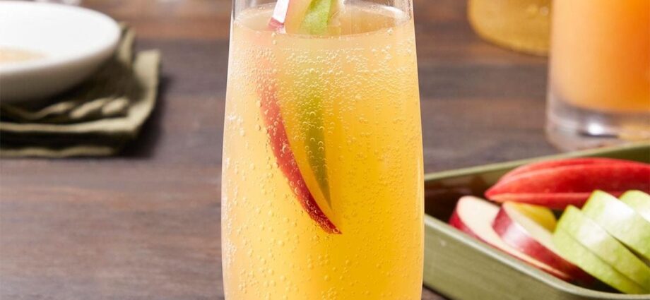 Apple Cider Mimosa