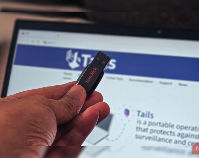 The USB stick in your drawer is a free rescue disk, a portable PC, and an offline password vault