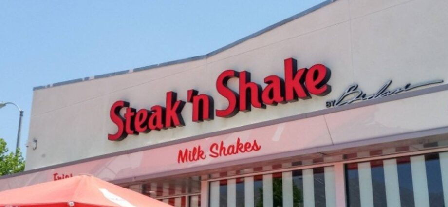 Why a Famous Burger Chain Now Calls Itself a ‘Bitcoin Company’