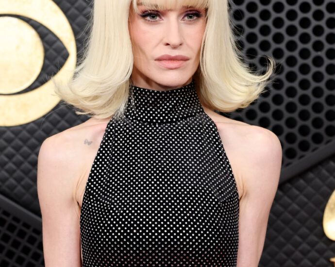 Kelly Osbourne says she wore wigs to conceal ‘scary’ weight loss: ‘I looked like the f–king Crypt Keeper’