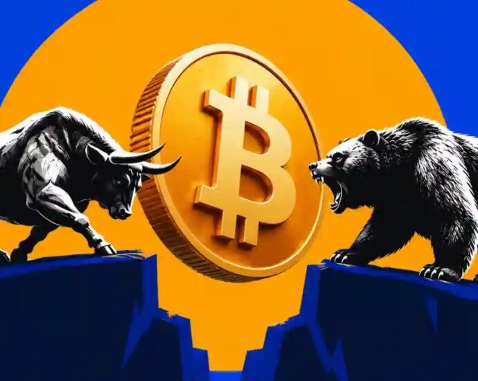 Could Bitcoin Drop To $70,000 From Here? Analyst Flags Key Warning Signs