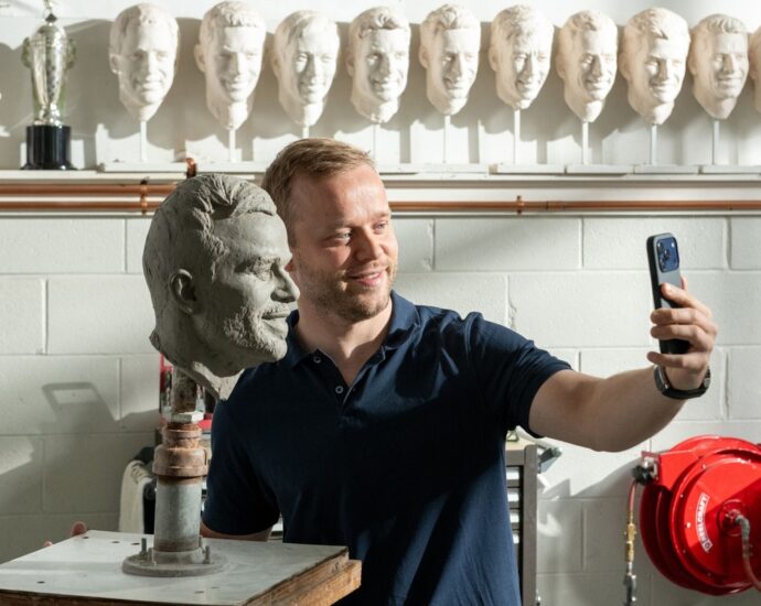 Gallery: Felix Rosenqvist’s likeness immortalized for Borg-Warner Indy 500 trophy