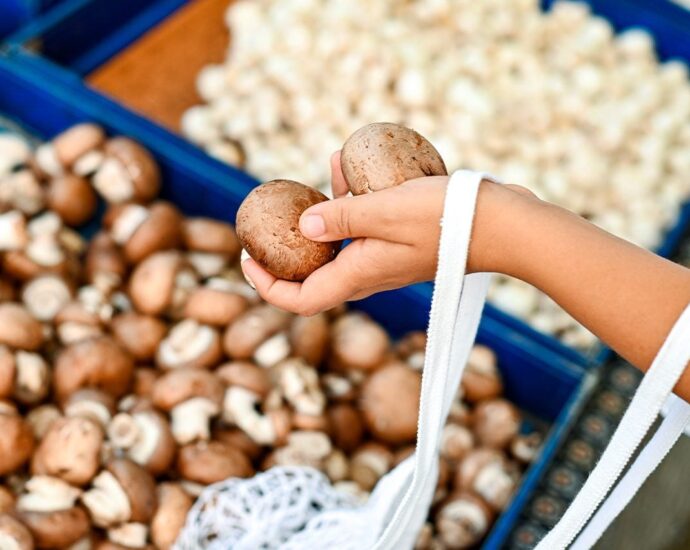 How to Pick the Freshest Mushrooms at the Store