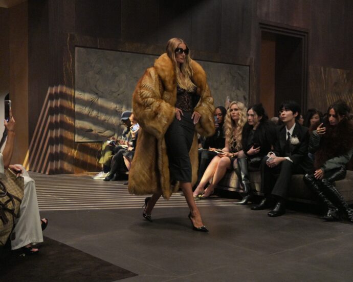 Gucci and Moschino Bring “Real People” to Milan Fashion Week