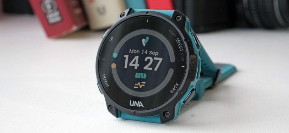 Una watch review: A modular, repairable GPS watch is a good first step