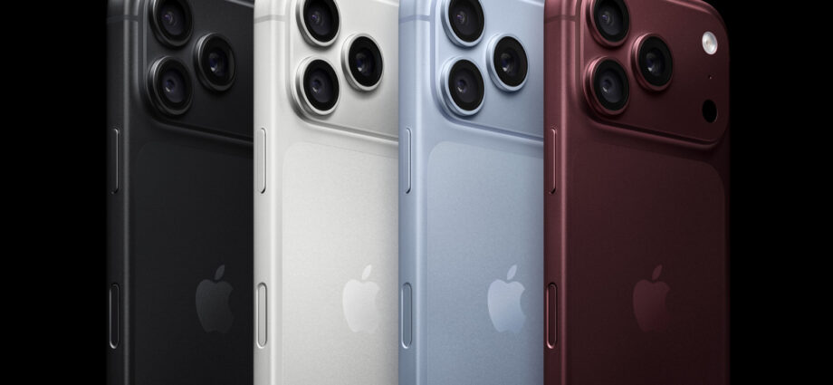 iPhone 18 Pro vs iPhone 18 Pro Max: Comparing their displays and batteries