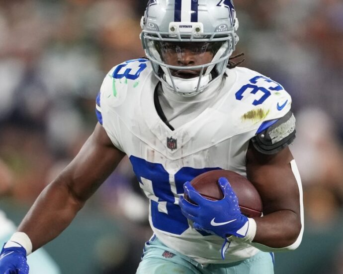 The Cowboys completely abandoned the run in Green Bay